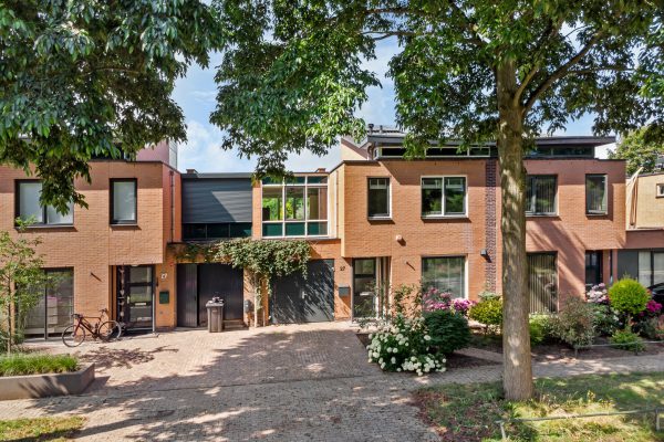 Woning aan de straat, Mandarijnstraat 27 Almere Woning aan de straat, Mandarijnstraat 27 Almere
