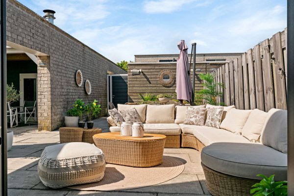 Tuin op het zuidwesten met terras, Mantegnaplantsoen 3 Almere Tuin op het zuidwesten met terras, Mantegnaplantsoen 3 Almere
