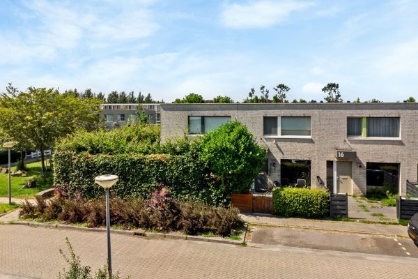 Hoekwoning Mantegnaplantsoen 3 Almere, voorgevel Hoekwoning Mantegnaplantsoen 3 Almere, voorgevel
