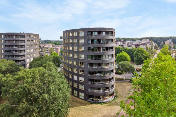 Appartementencomplex De President aan de Marga Klompéhof in Almere Appartementencomplex De President aan de Marga Klompéhof in Almere