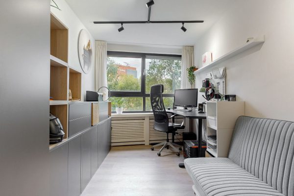 Slaap- of werkkamer, Marga Klompéhof 67 Almere