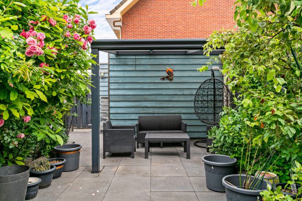 Tuin met veranda, Vasalisstraat 80 Almere Tuin met veranda, Vasalisstraat 80 Almere